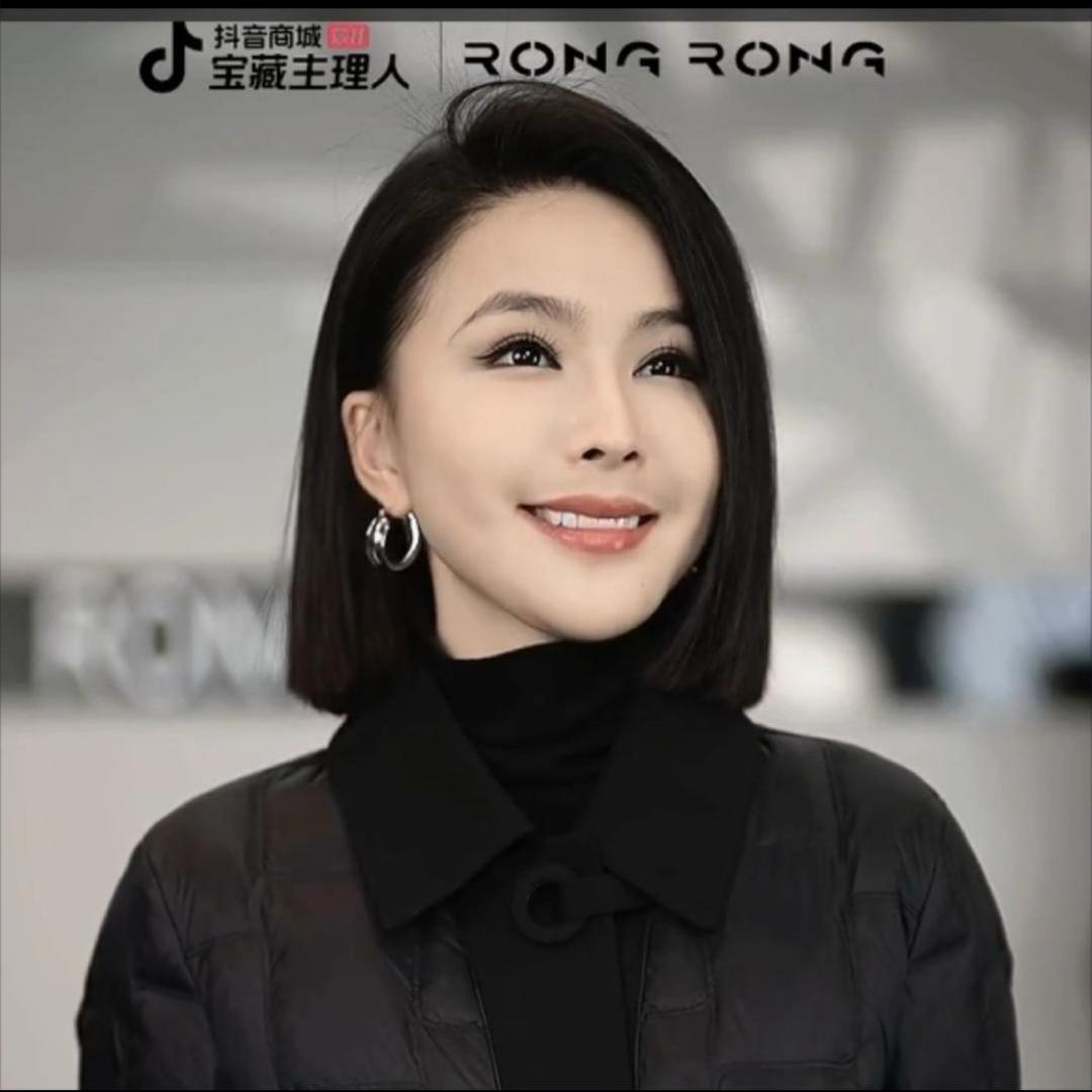 溶溶RONGRONG爆款时尚潮流私服