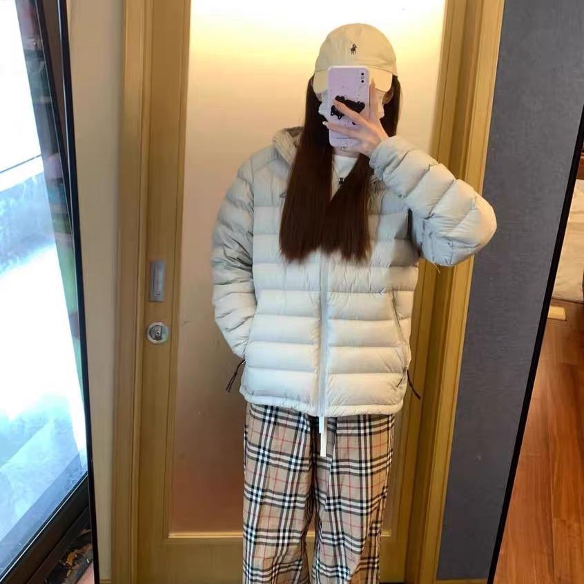 陆陆女装羽绒服