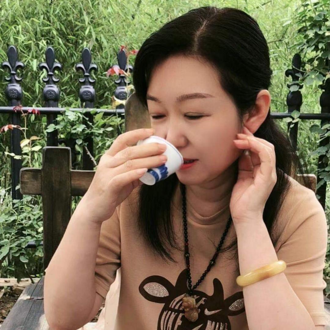 艳丽