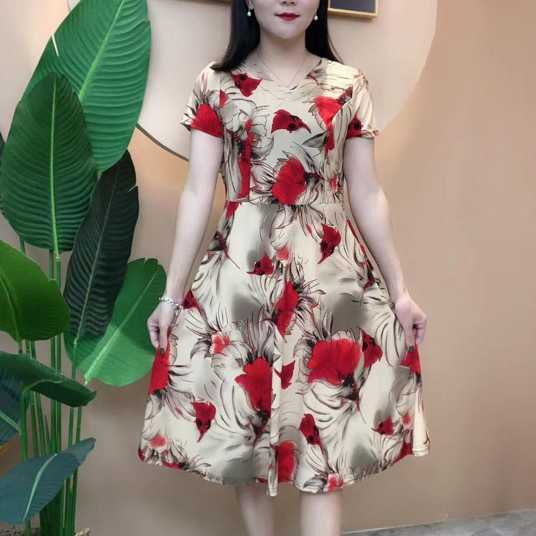 包顺服装商行妈妈服装