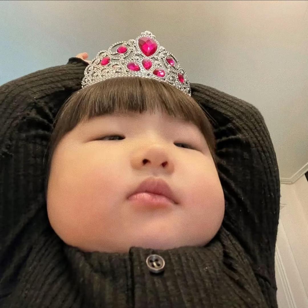 ¥