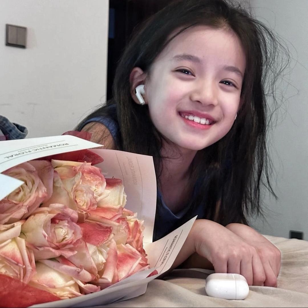 束缚我的是长衫