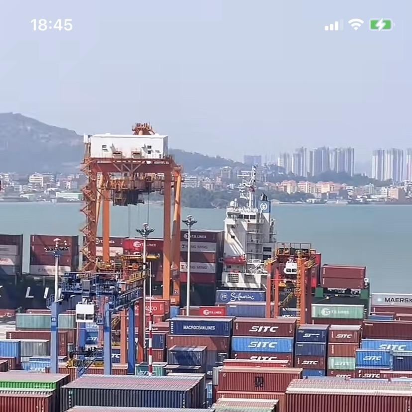 谦谦哥商贸百货