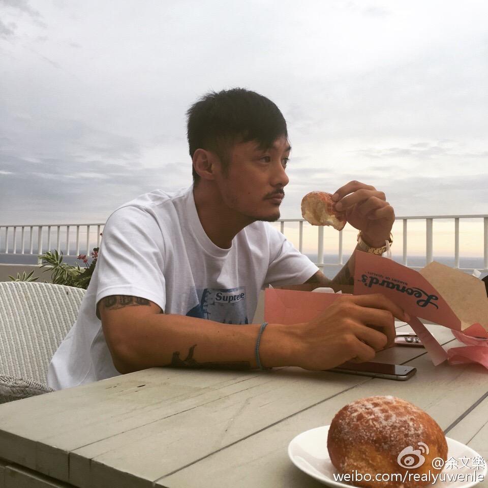 毛绿