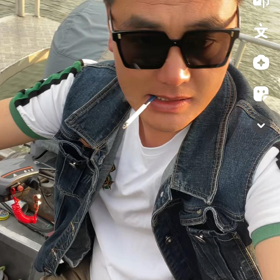 戴场岛亮哥