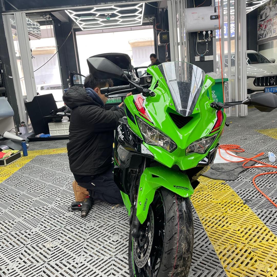 武汉摩托车贴膜找阿爽（招学员）