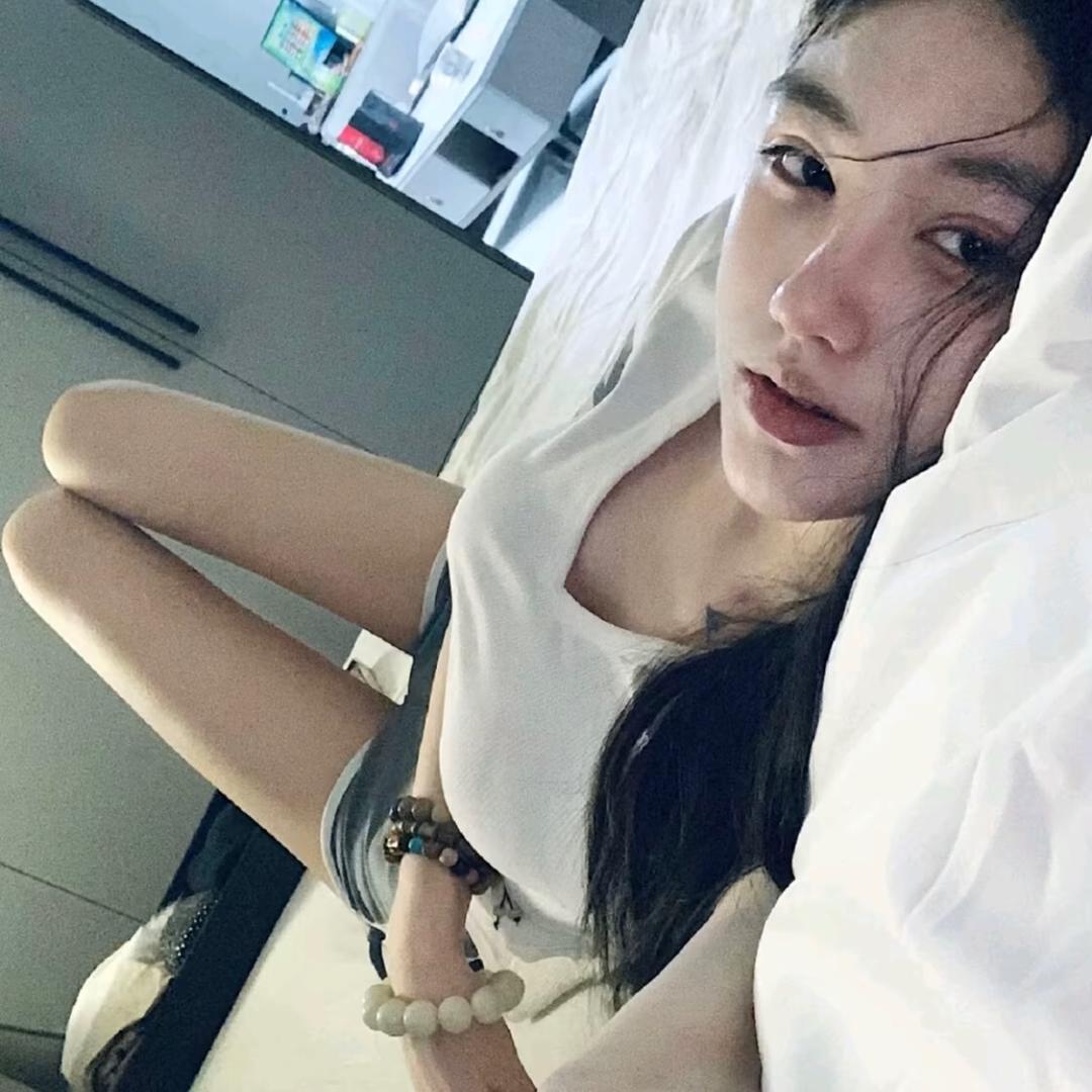 不是妳的紅🌷