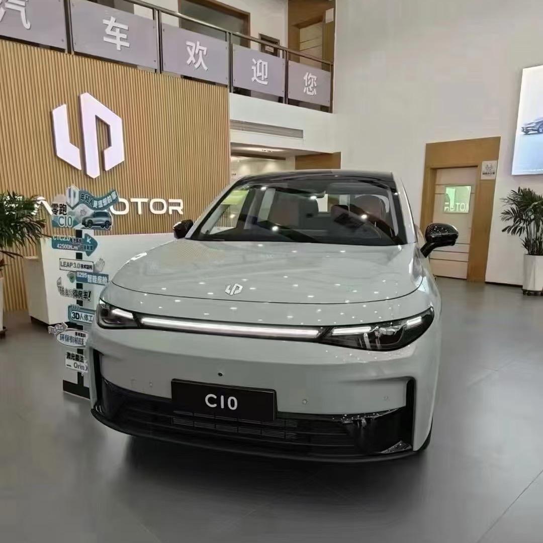 低首付购车华仔