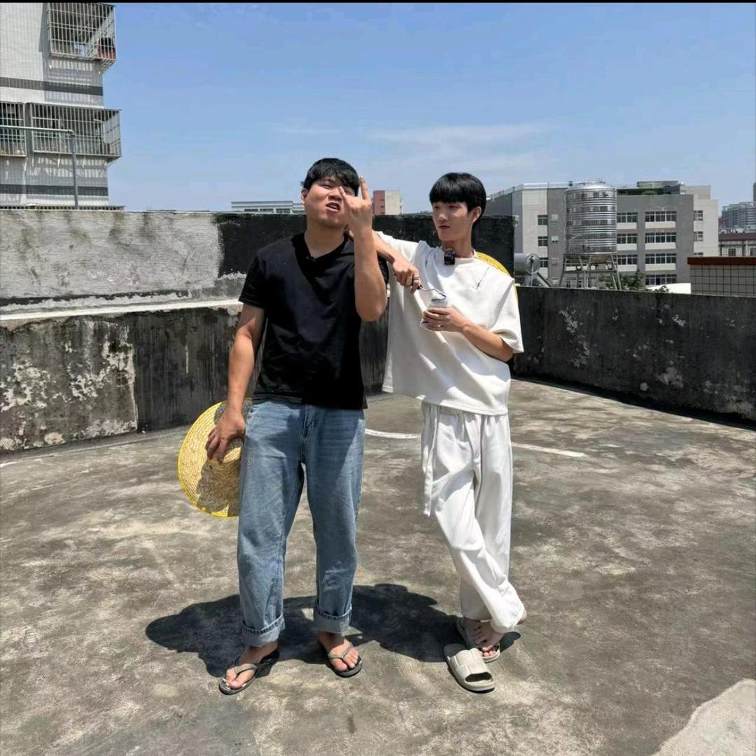 求同贸易三蔡卖防水1号直播间