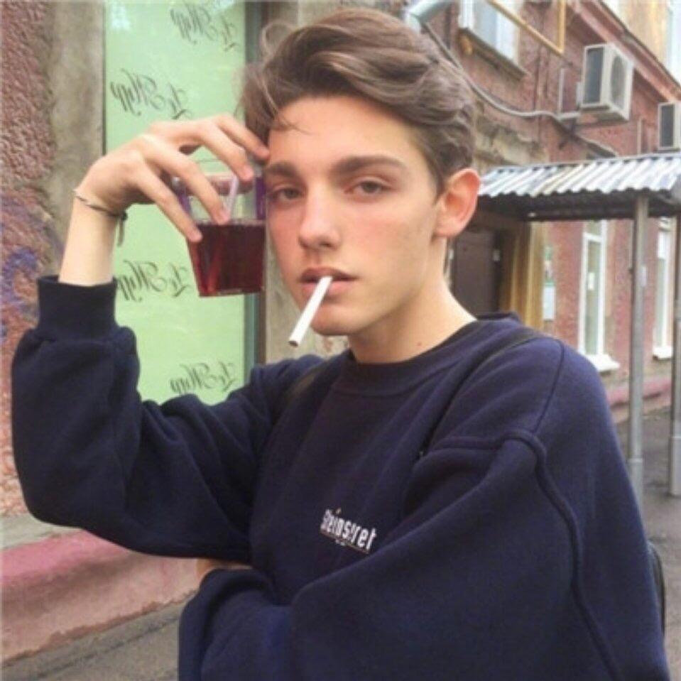 🚬ℒᎭℯ爺们ꦽོ要奋斗༄꫟