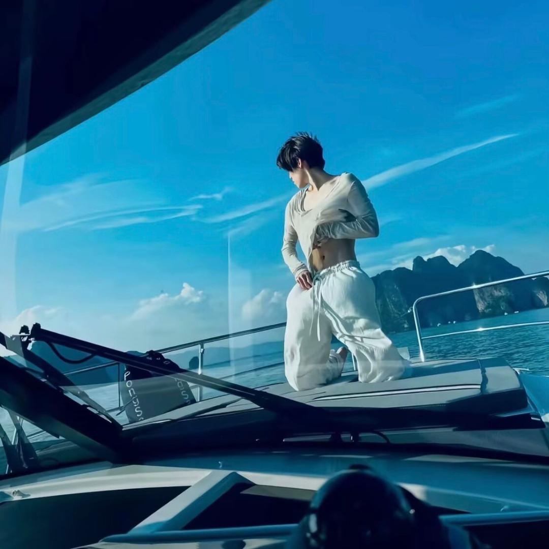 ·