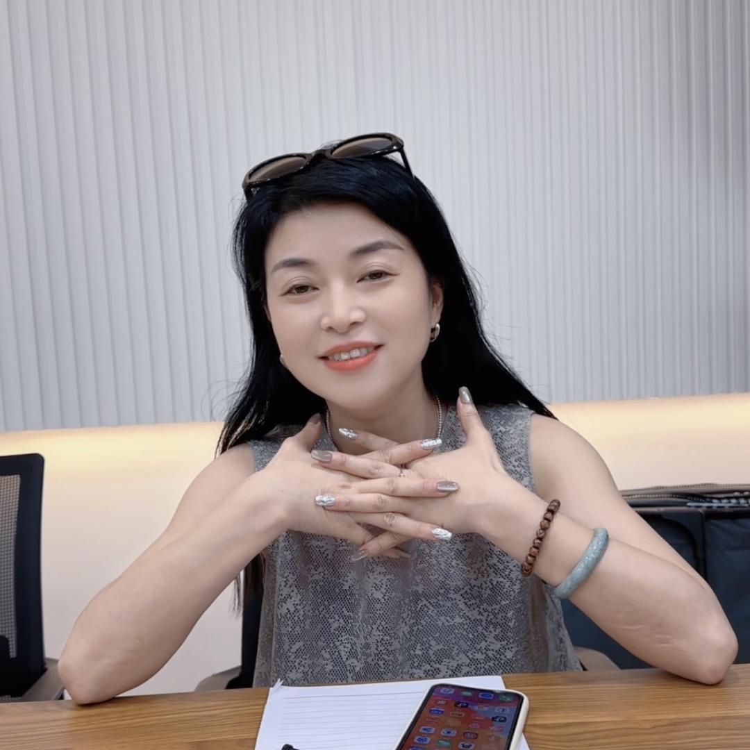 李总来了高定女装工厂