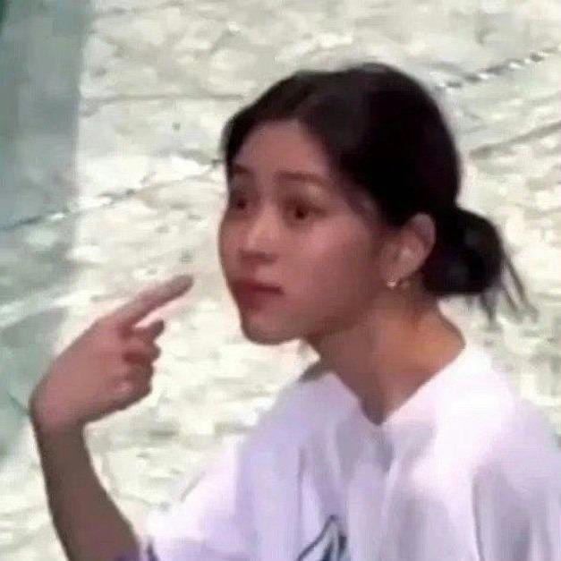 波 比