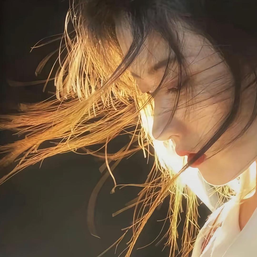 ≽^•༚• ྀི≼喵呜