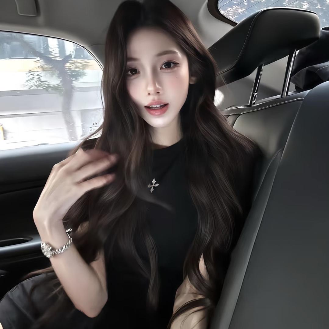 小依吃不饱