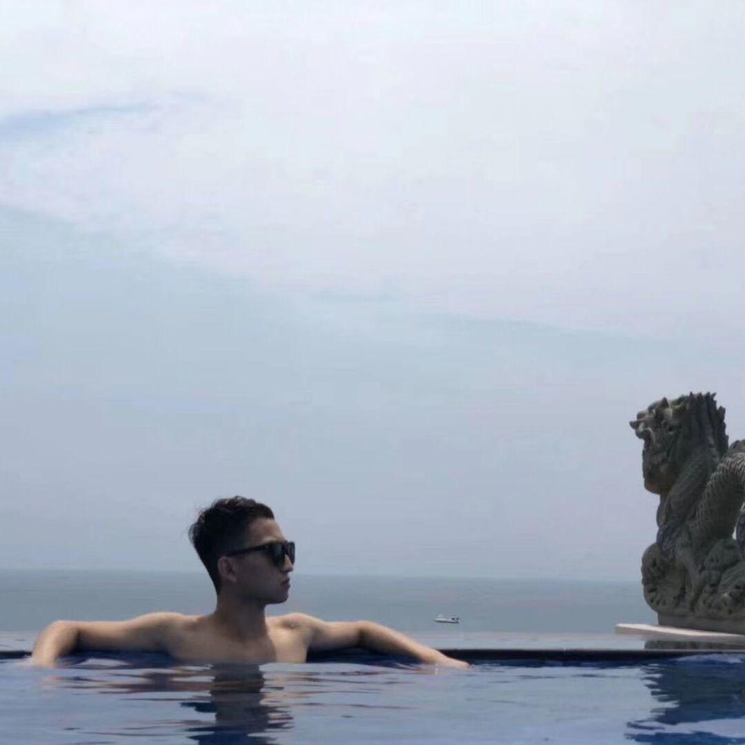 Moon🏸（跑半马版)