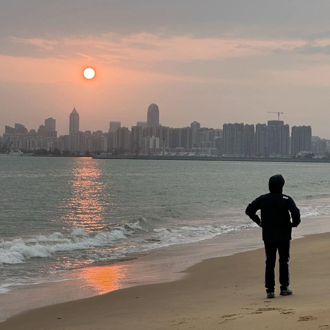 行舟渡澜🌊