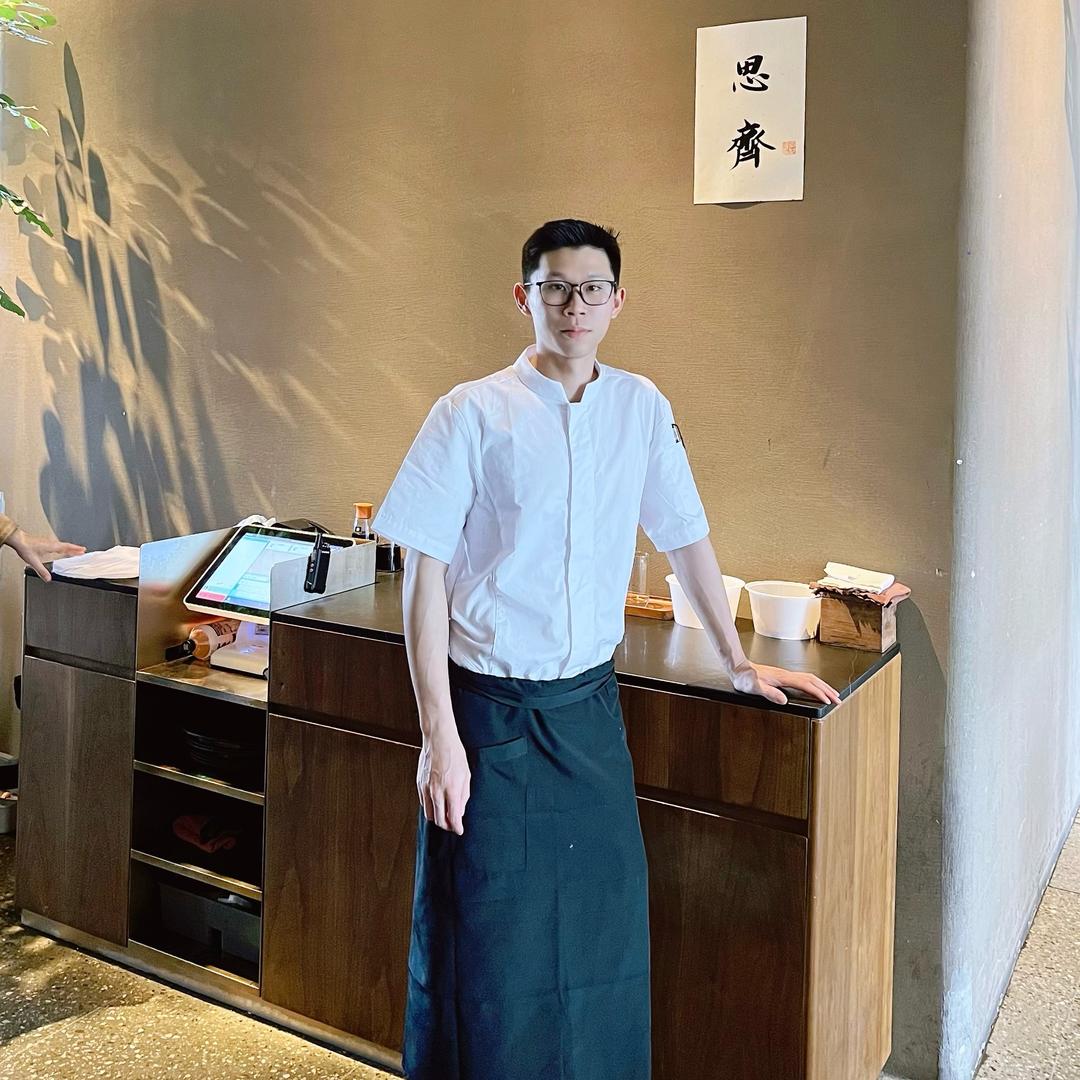 爱做菜的伊健