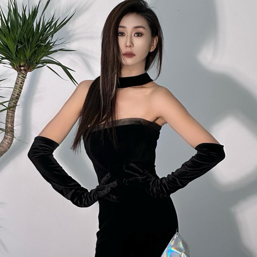 疯狂女王 琪琪⁵²⁰