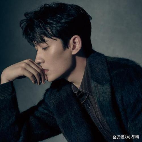 黑暗中的光💫妞宝