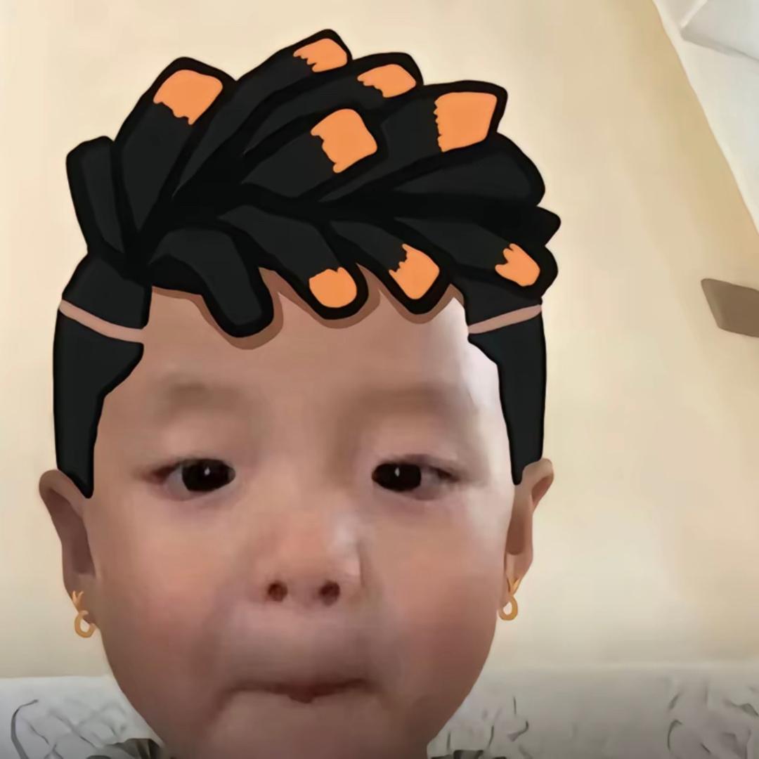 卖萌被肘击
