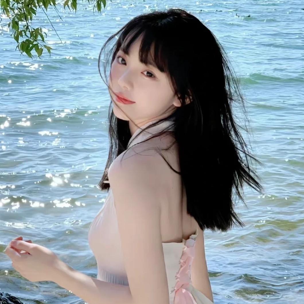 乔乔很白