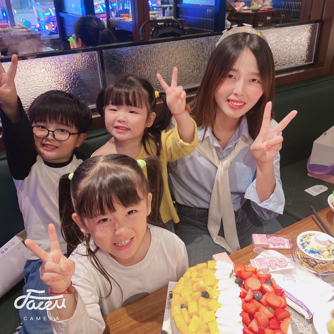 向女士和她的三小只