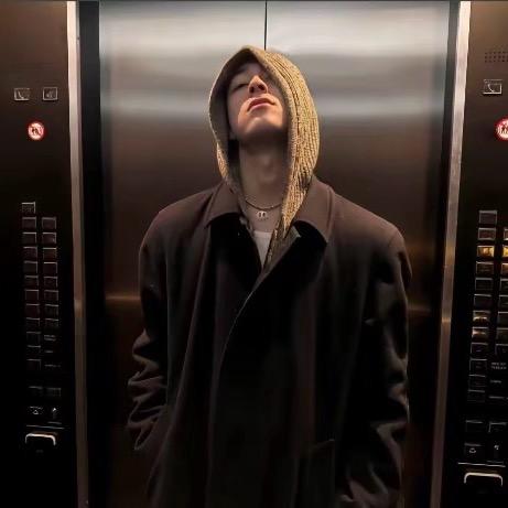 我吃饭的时候不饿