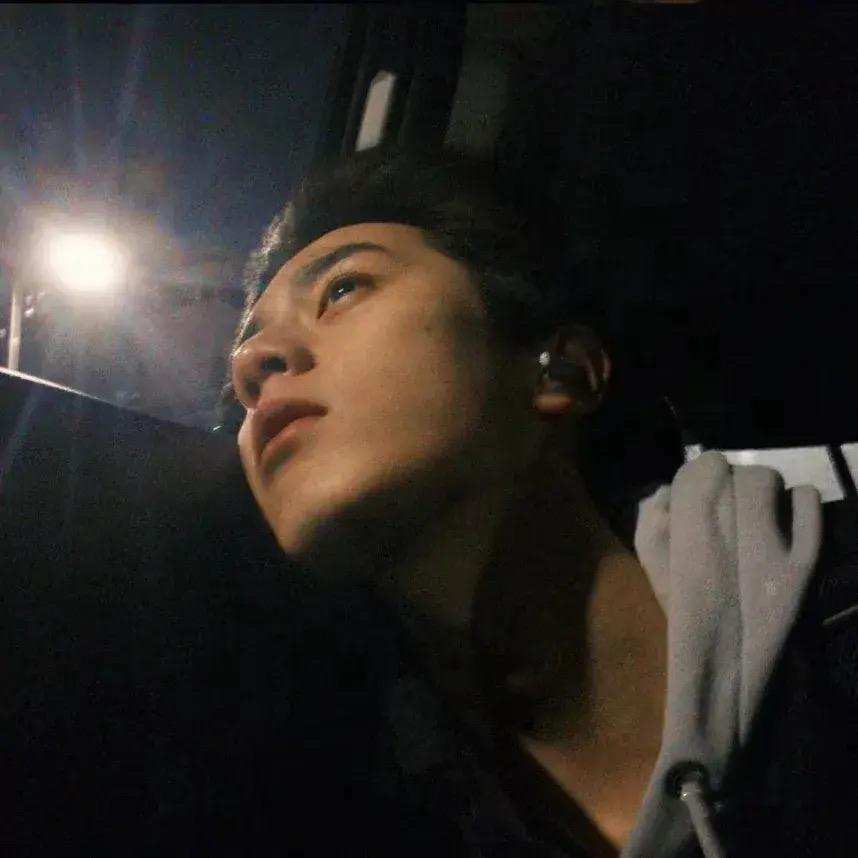 怜风见时月落山