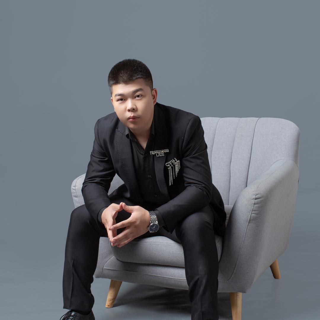 Emperor陈老师🍃