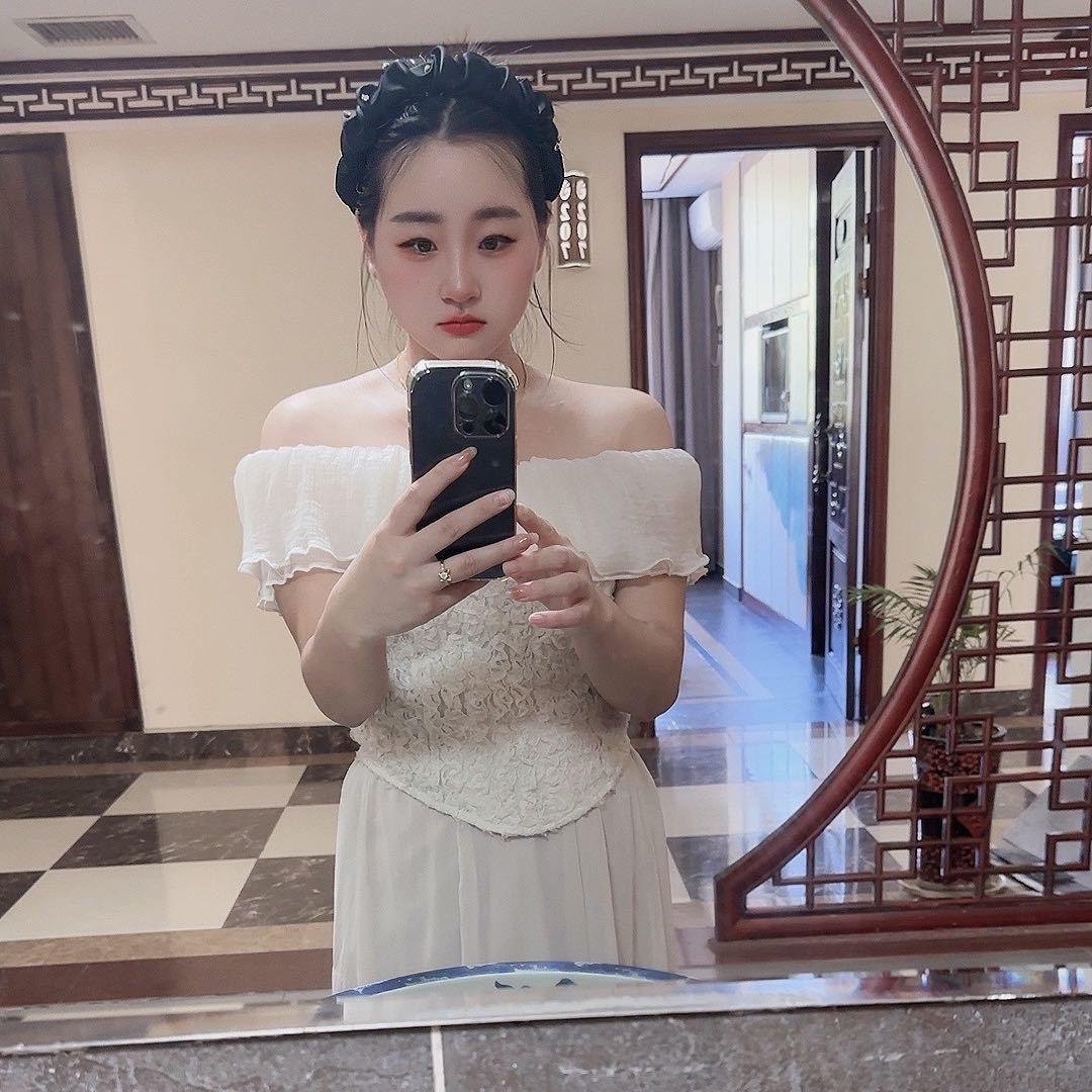 小不点🦋9八
