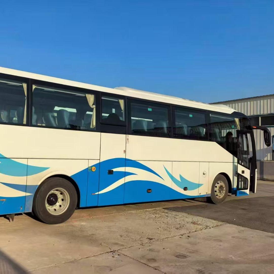 🚌