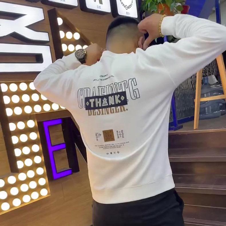 陈少服装搭配