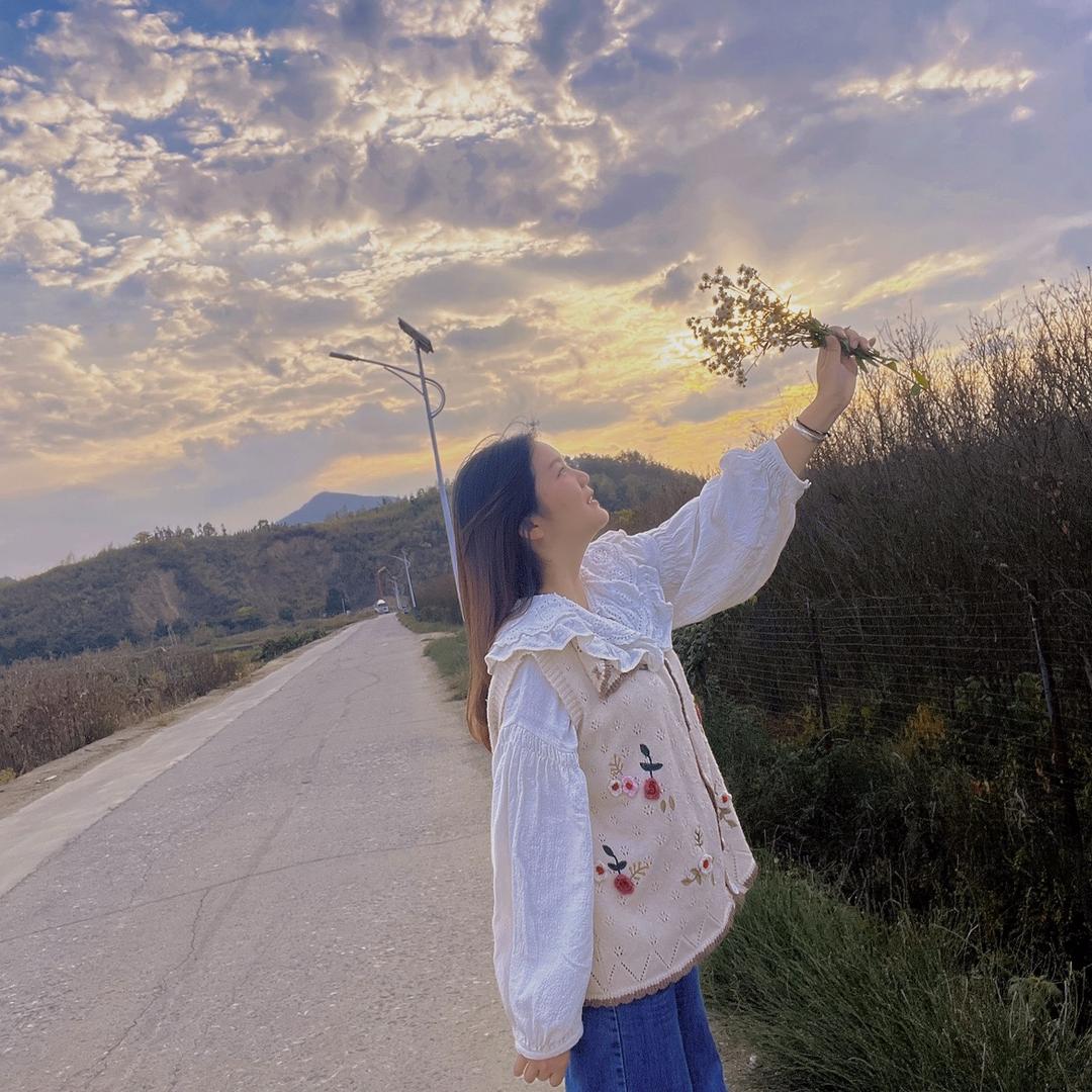 妍妍夏日