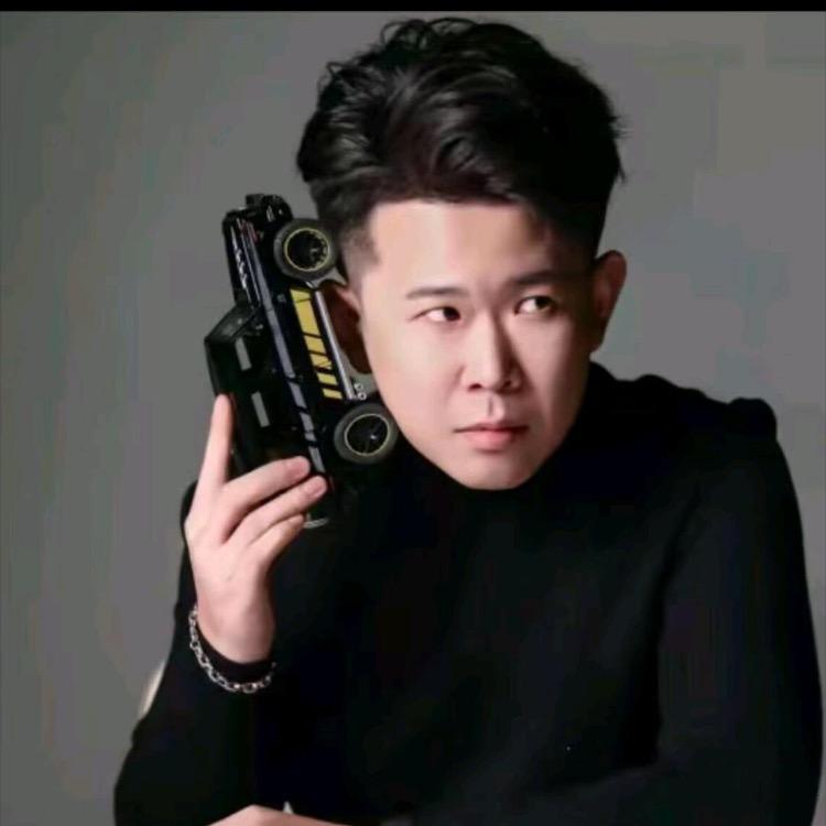 房岩🌹小哥世纪婚礼现场助理