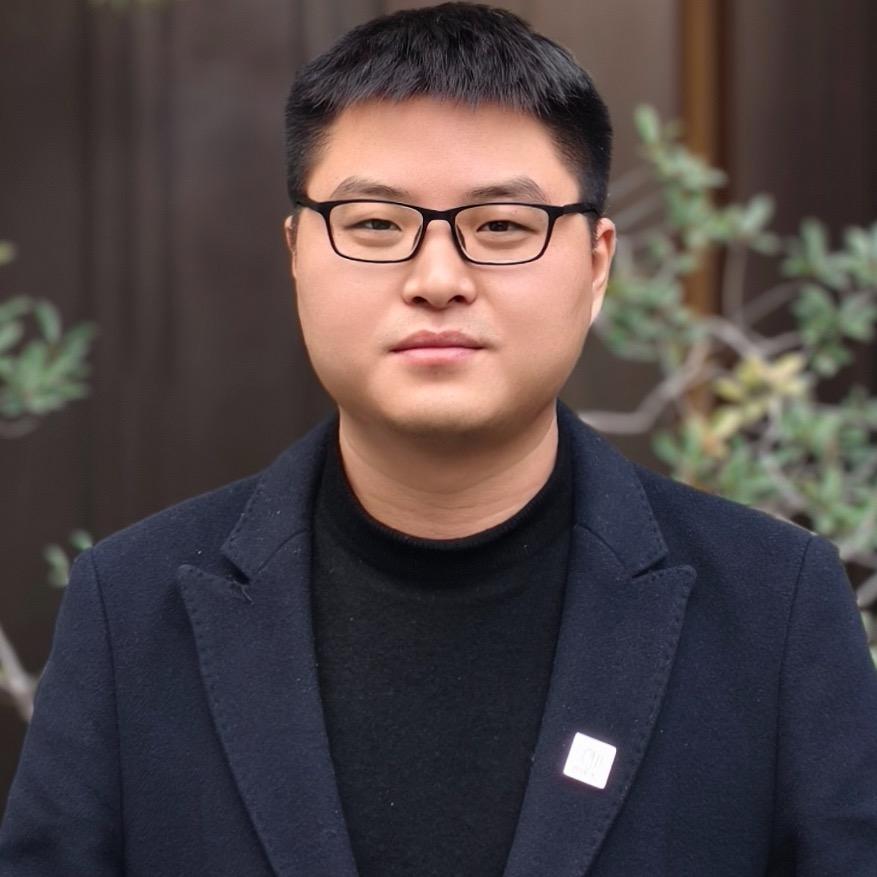 颍上成美央著 李鹏