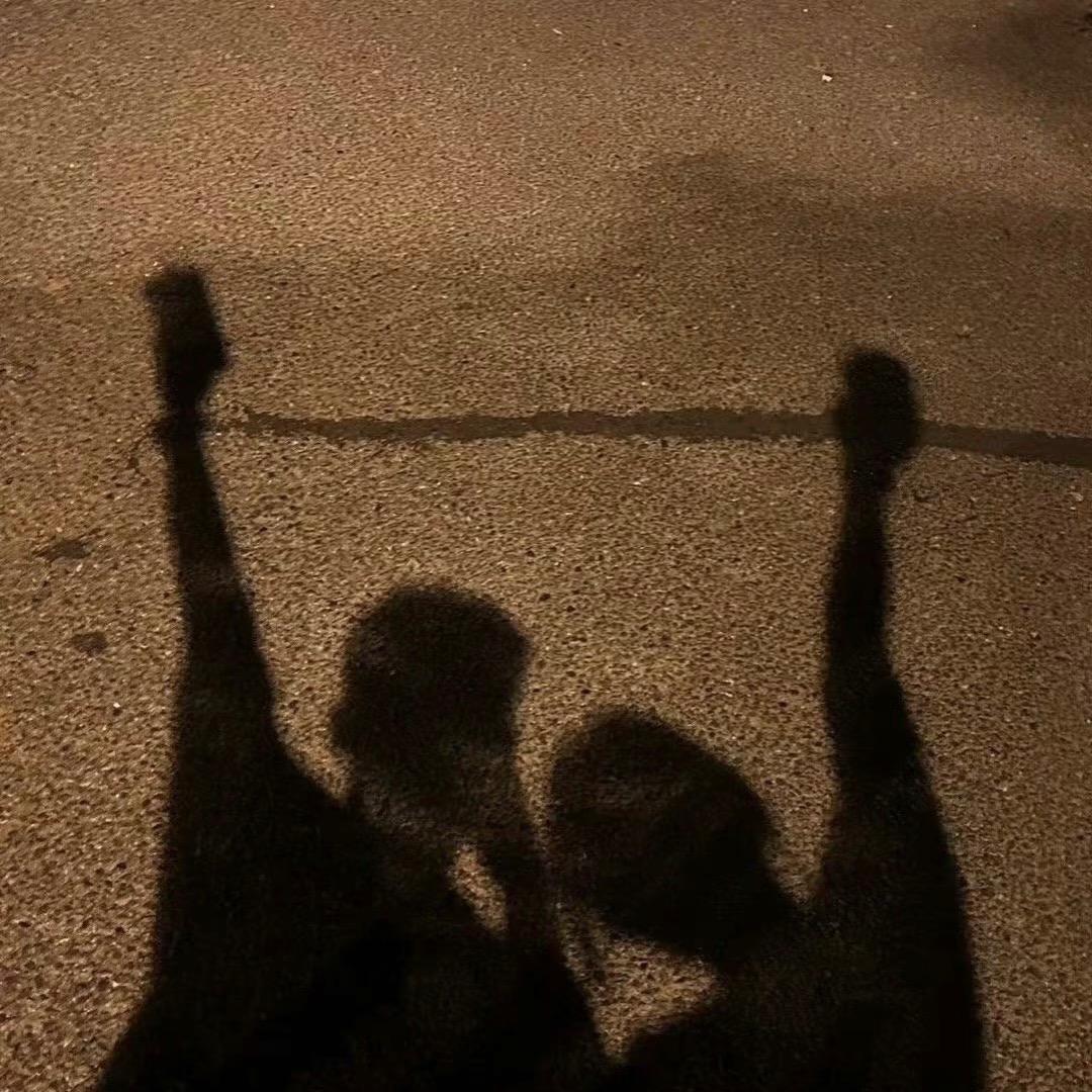 哈喽 小七