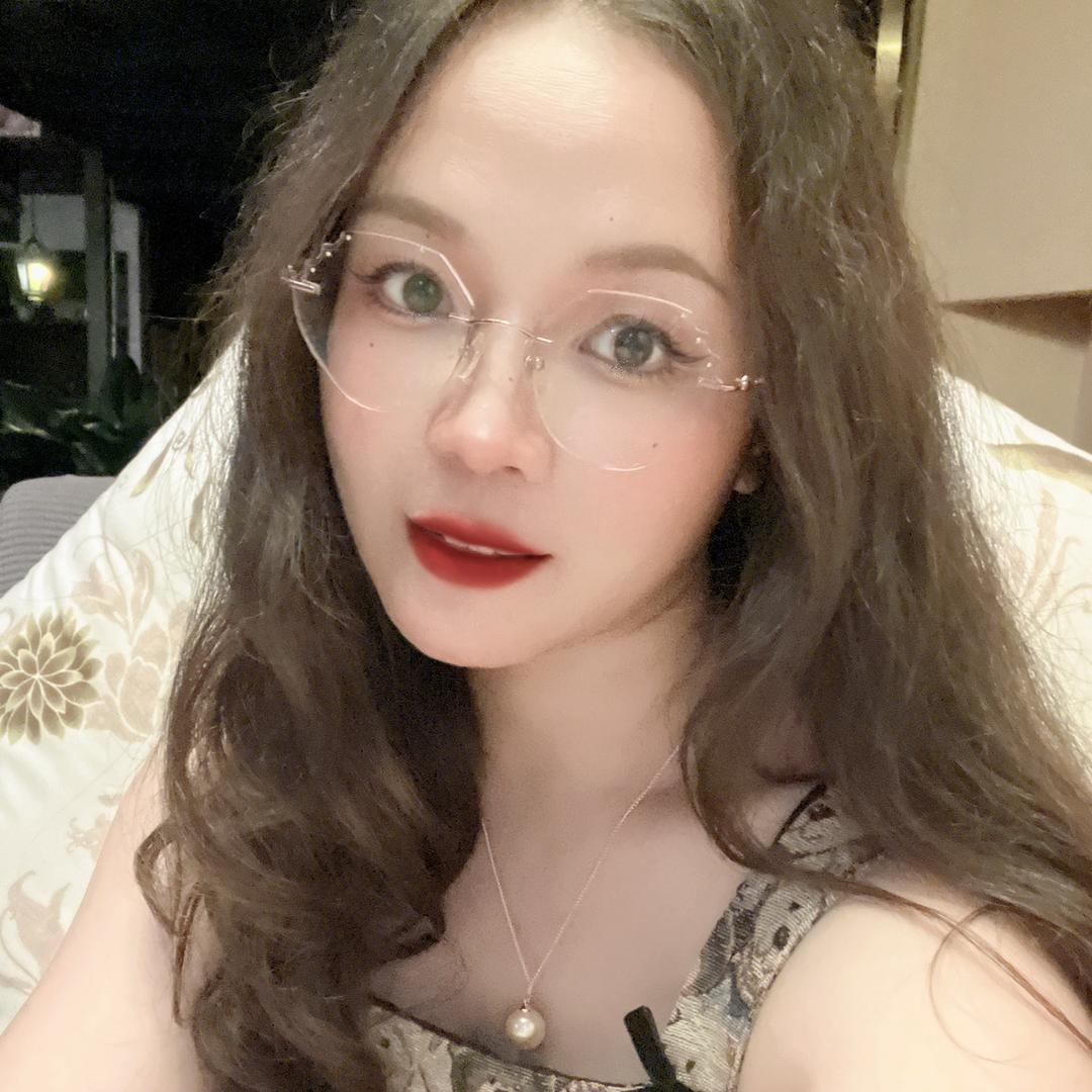 周丽