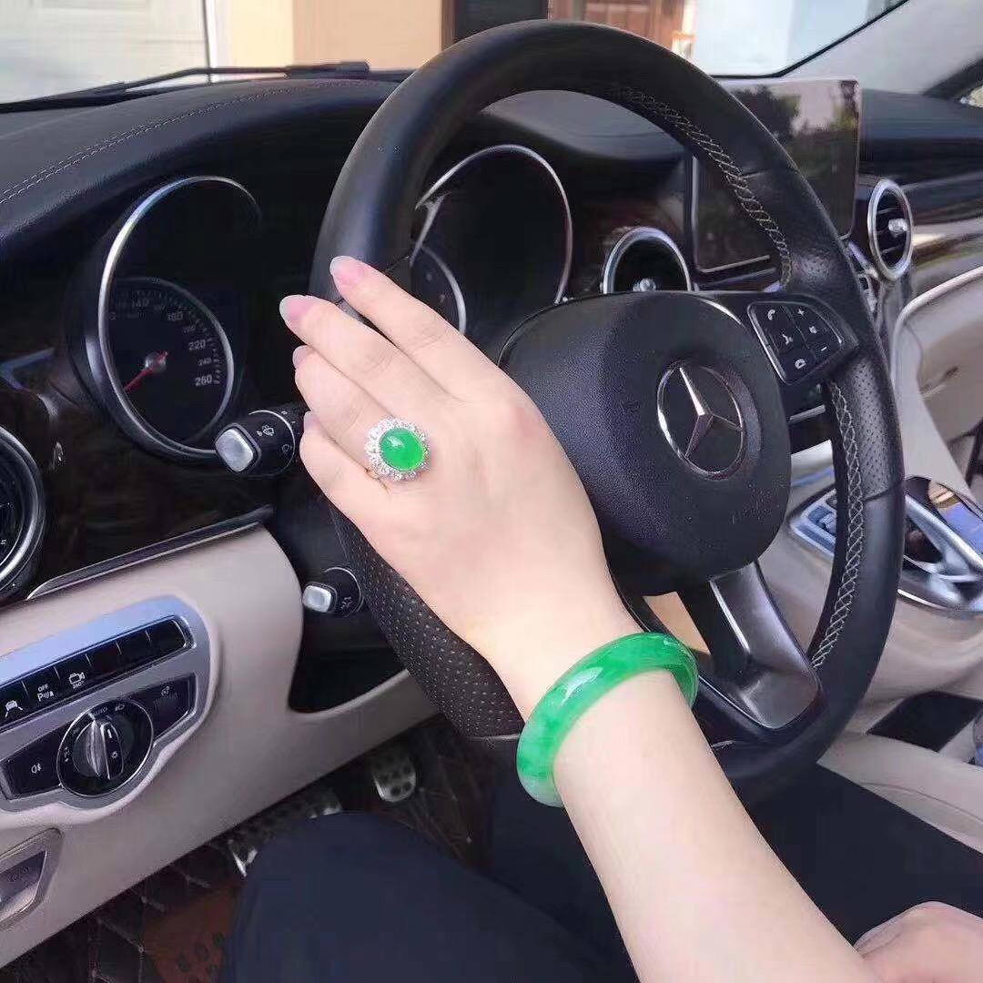 安丘玲珑珠宝   小莫