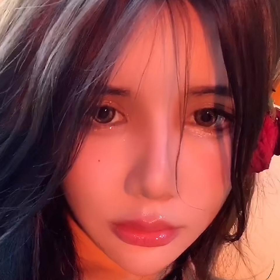 爱💕听歌的小小舒