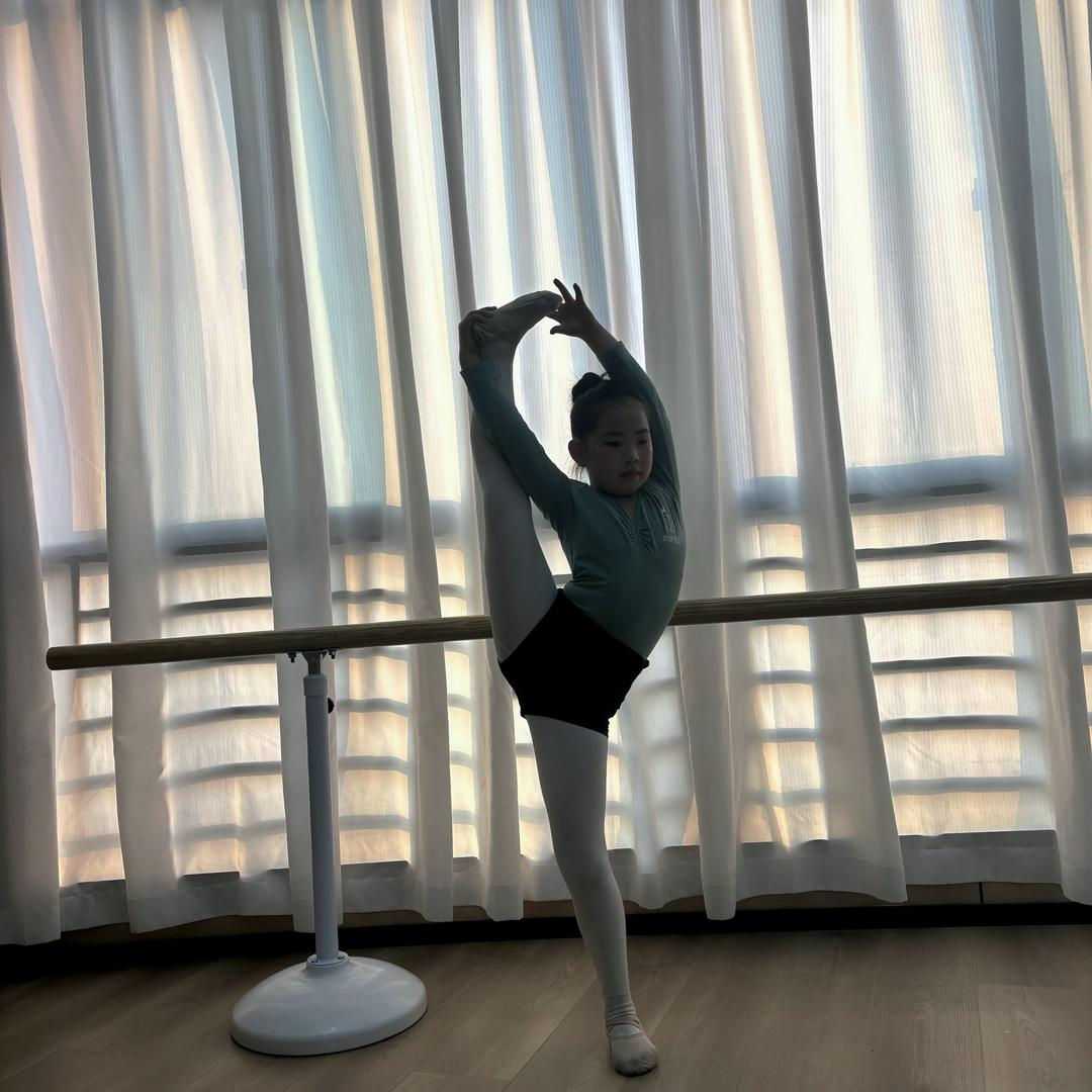 ᥫᩣTiᴗingᥫᩣ