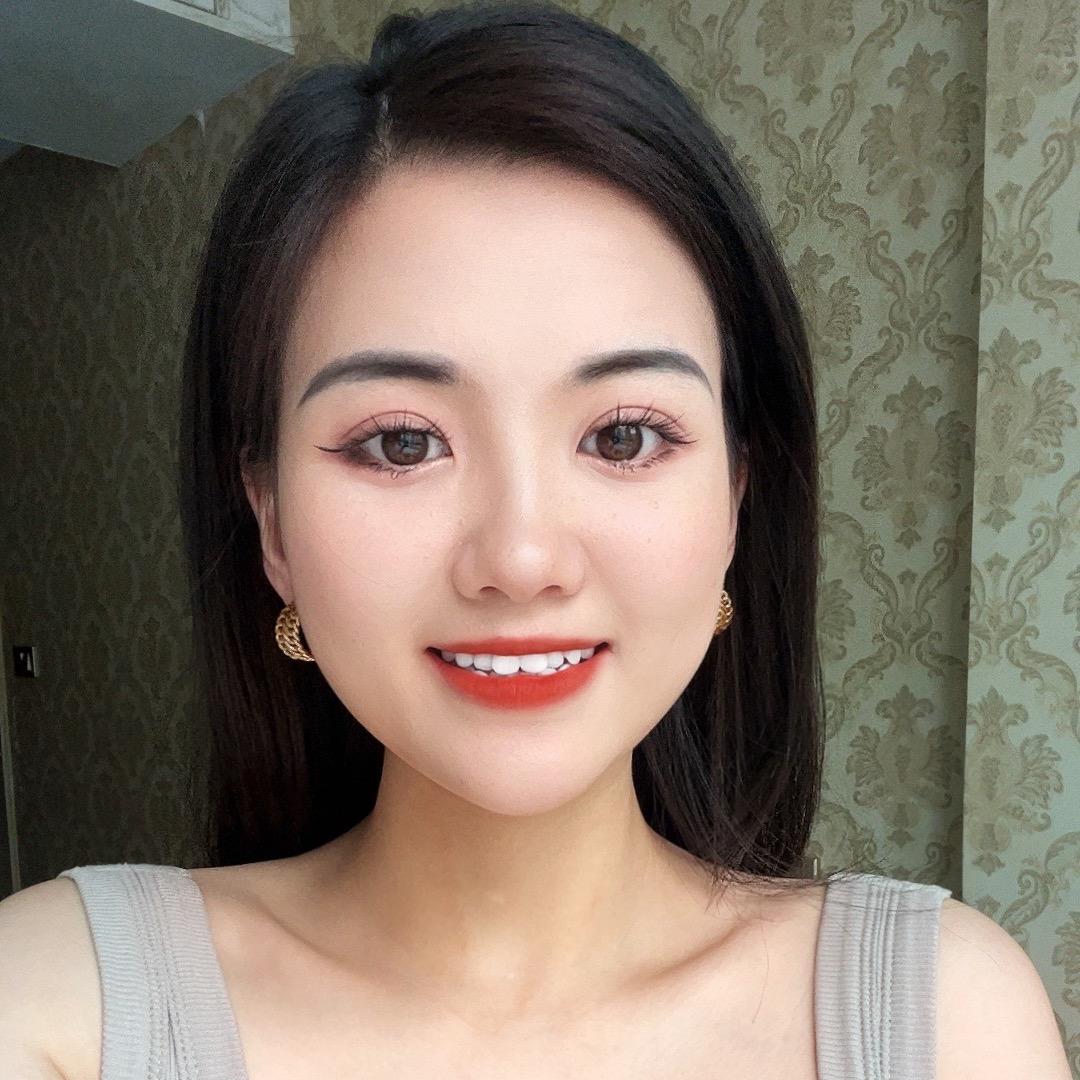 一家没有名字的美甲店