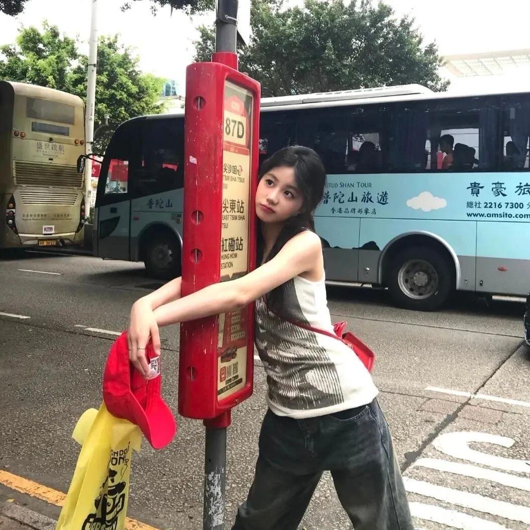 Mᴀᴋᴇ ᴀ ғᴏʀᴛᴜɴᴇ .