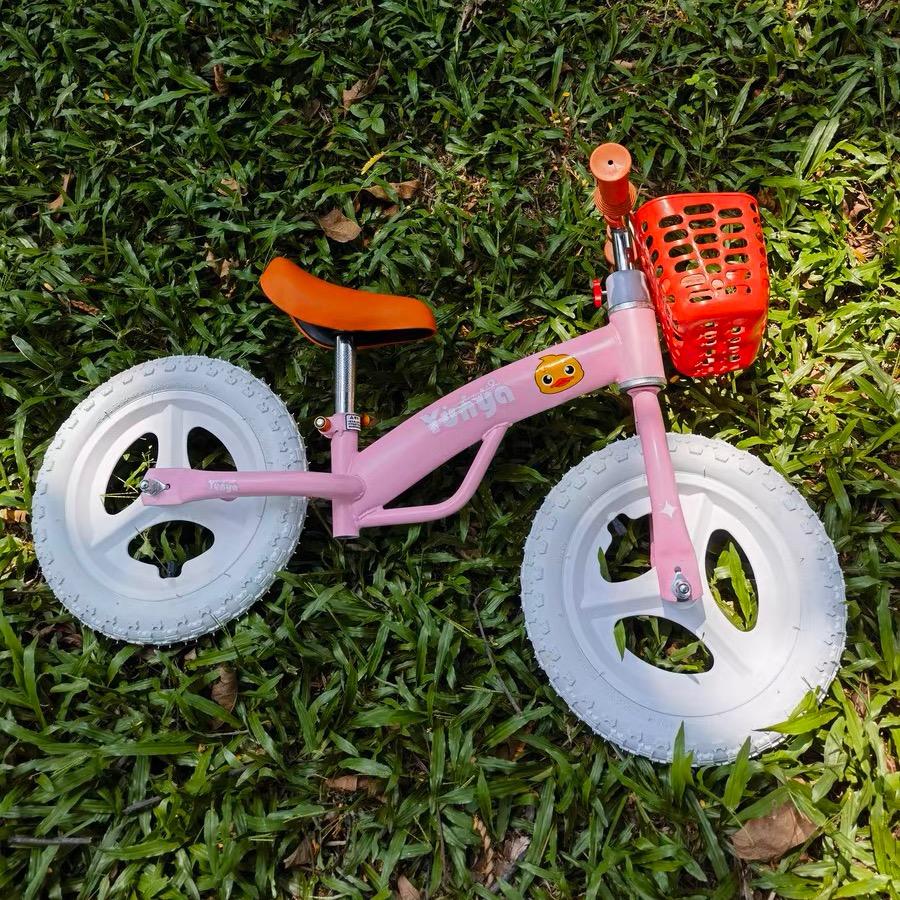 云鸭童车玩具店