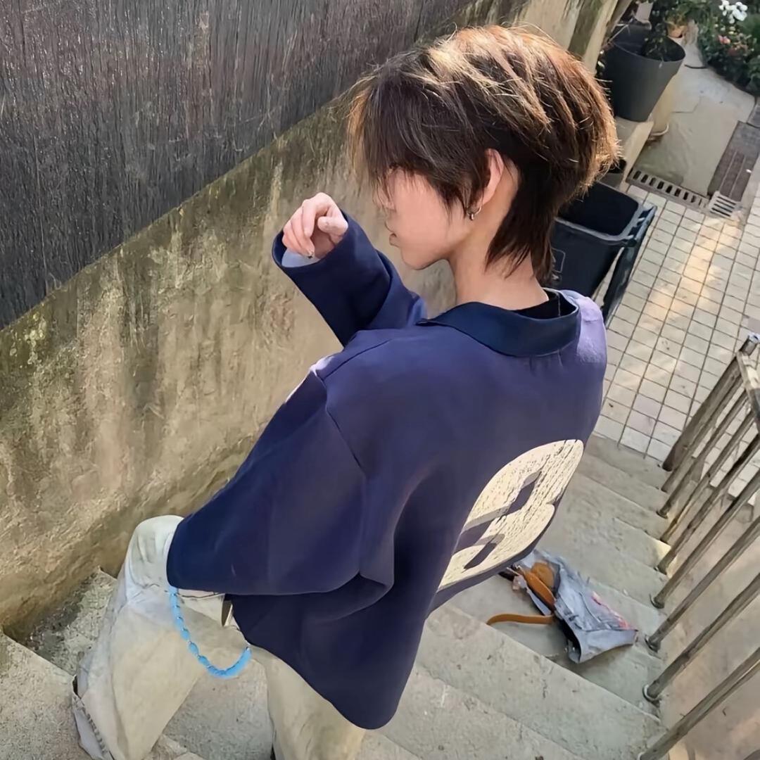 忧郁的小啤酒肚