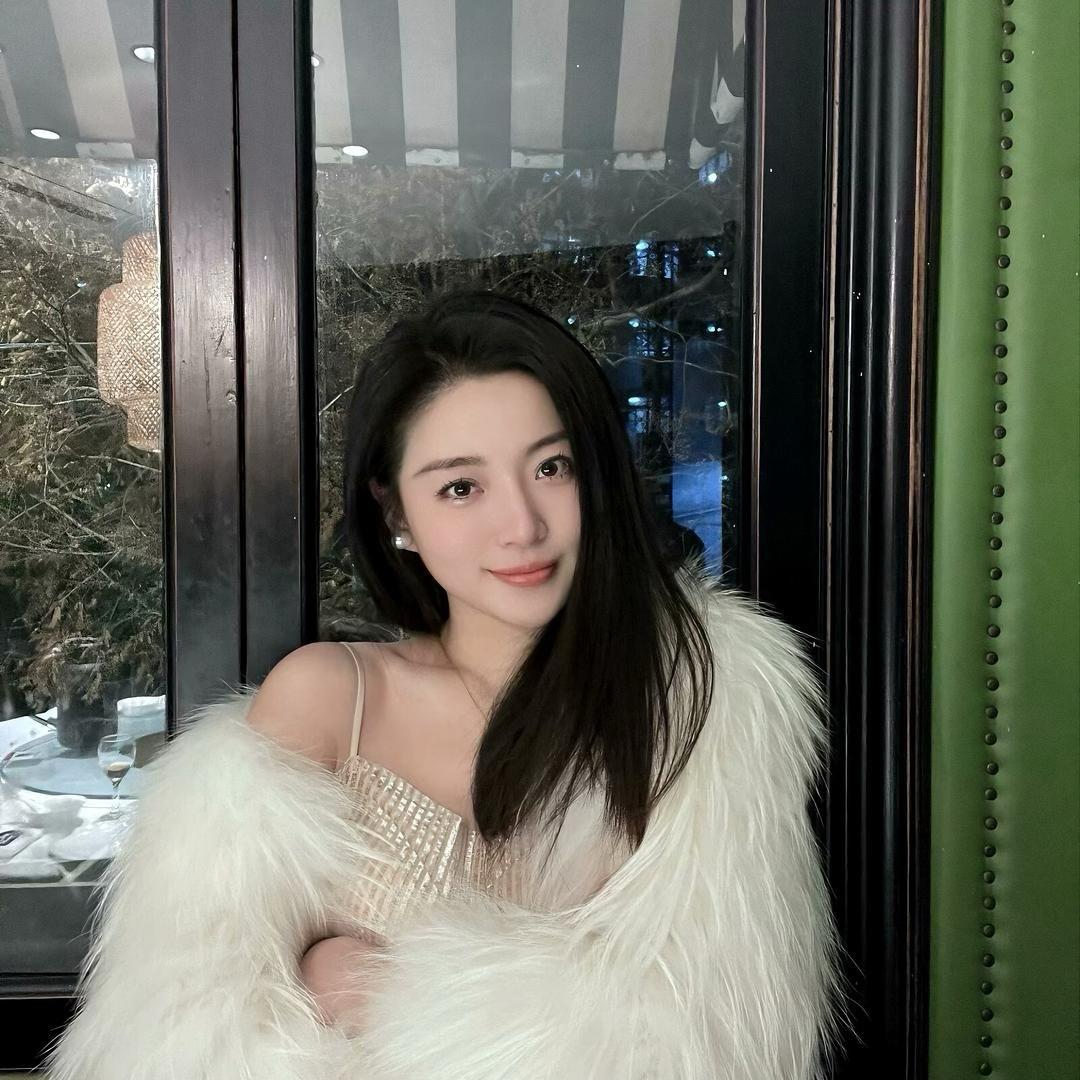 MOSES LULU主理人娜娜