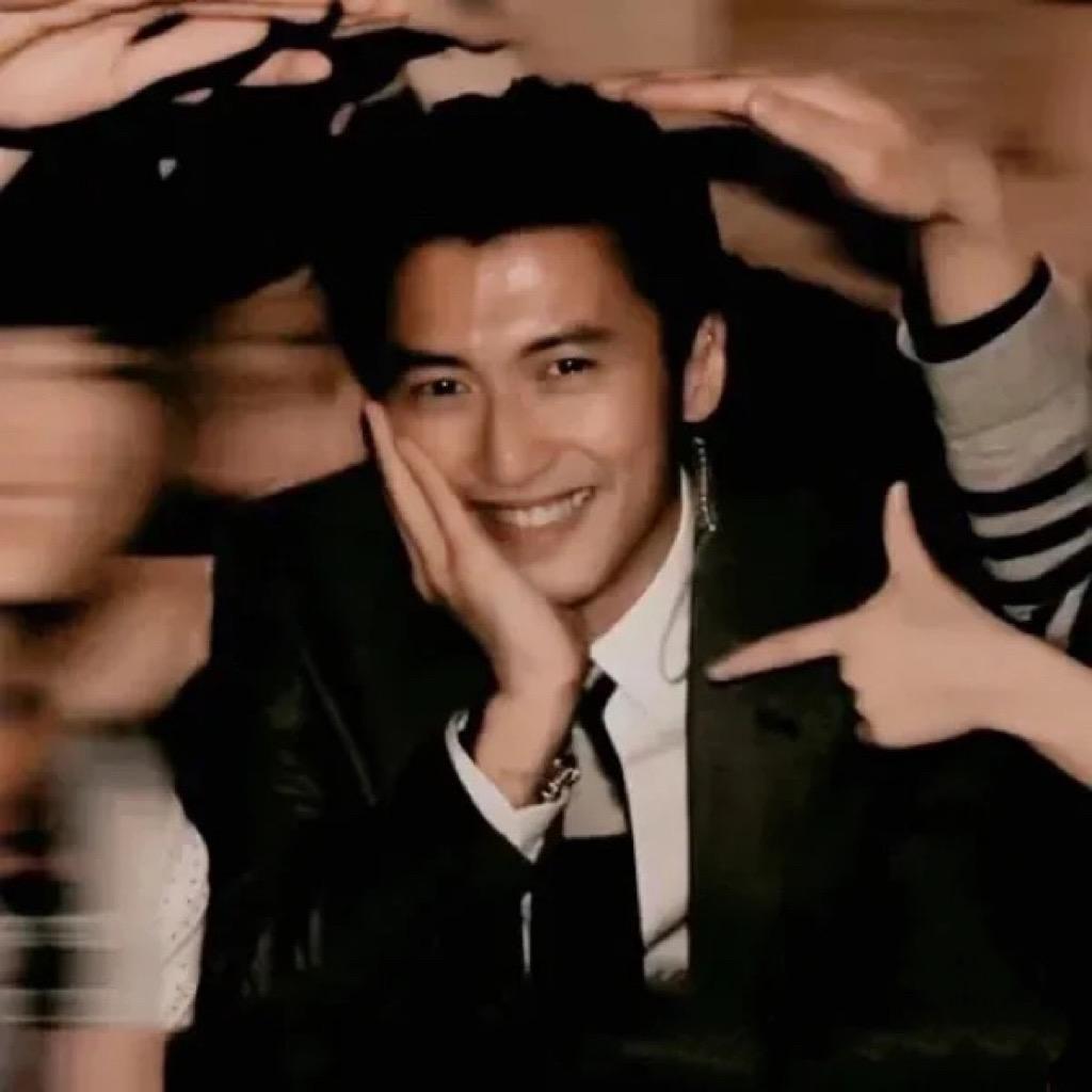 ￴ ￴￴   ￴ ￴￴ ￴￴