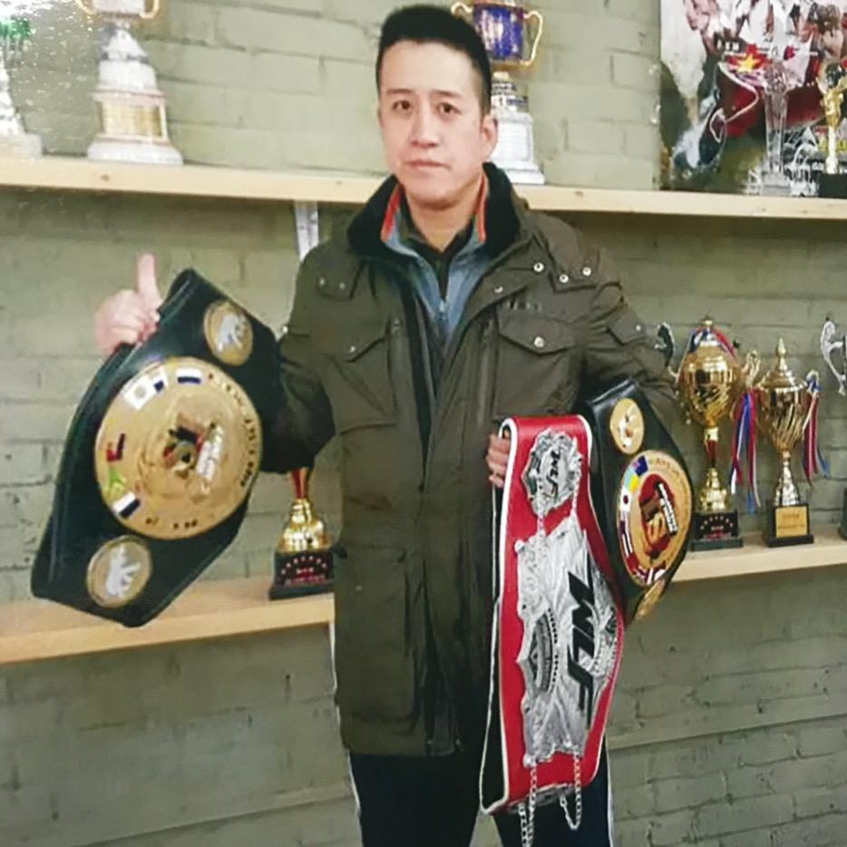 上海泰拳李峰教练