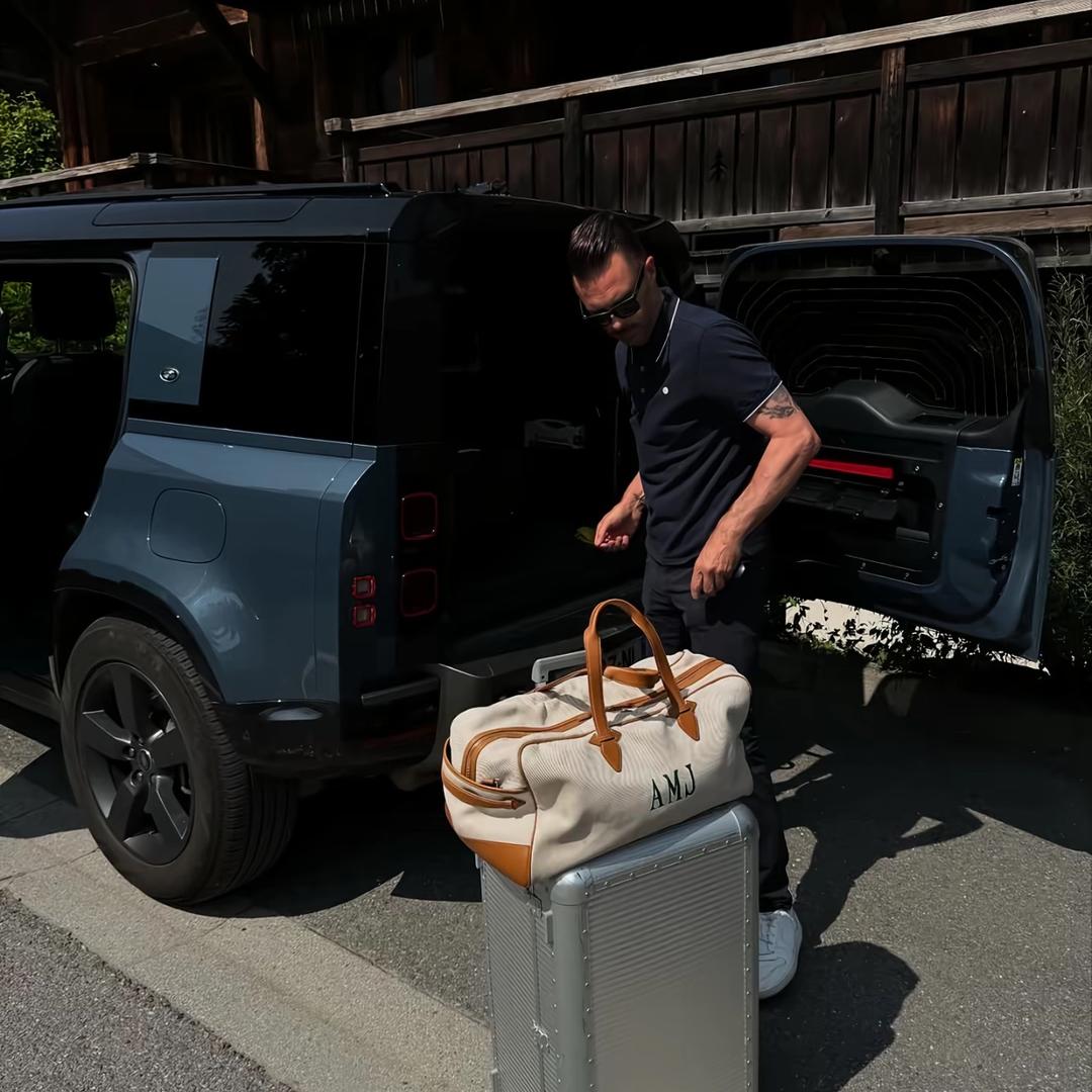 深港🇭🇰钱_隆