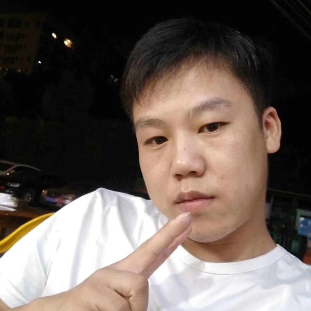 湖南刘雄（装集装箱卸货）